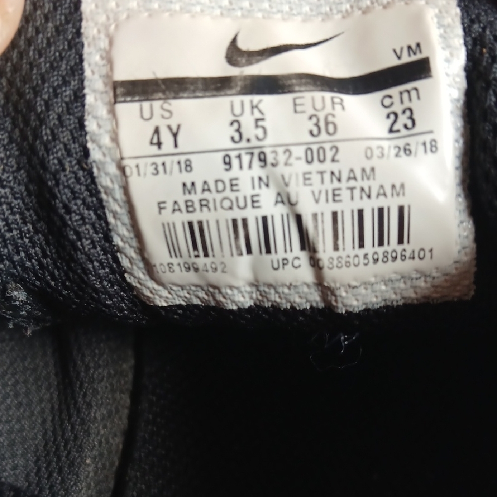 Nike Black Flex Contact Athletic Sneakers - Picture 3 of 7